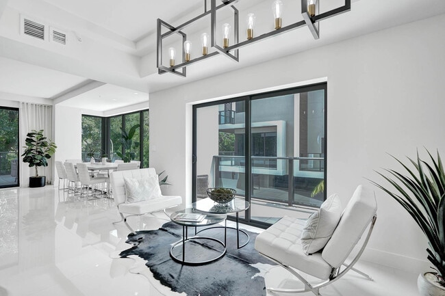 Photo - 3040 N Ocean Blvd Unidad N106