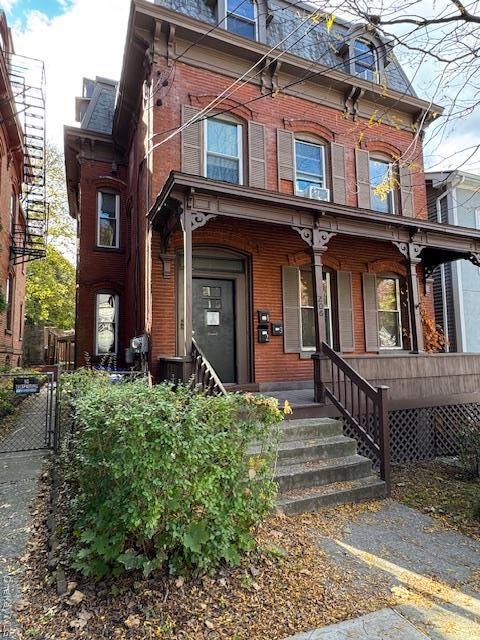 Building Photo - 206 Mill St Unit 1