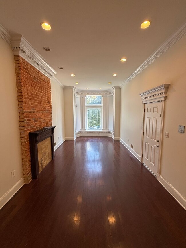Photo - 2318 Eutaw Pl