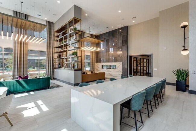 Photo - 14155 Dallas Pkwy Unidad b4