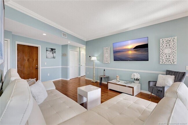 Photo - 150 SE Four Winds Dr Unidad B303