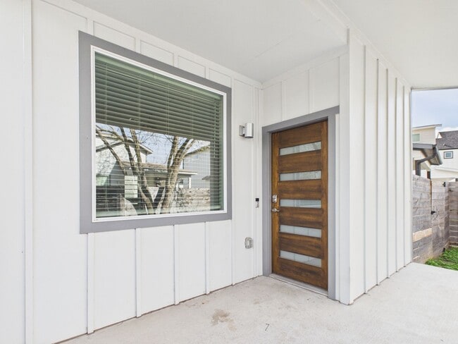 Photo - Modern Freestanding Condo with Private Yard Near Downtown Austin