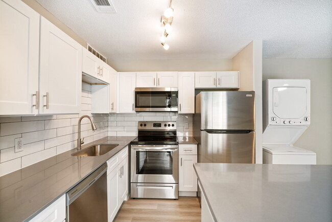 Tides on Oakland Hills - Tides on Oakland Hills Apartamentos