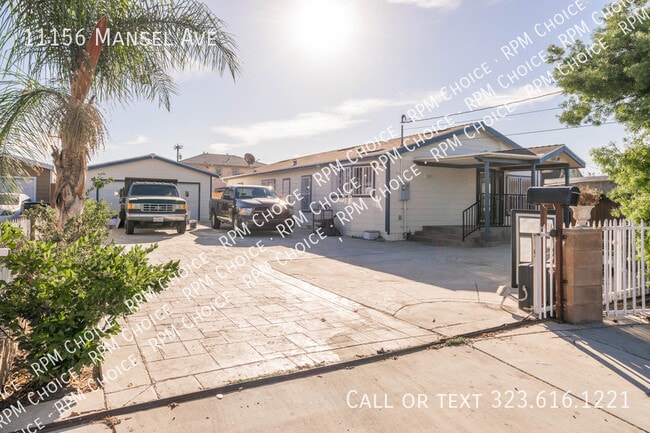 Photo - 11156 Mansel Ave Apartamento