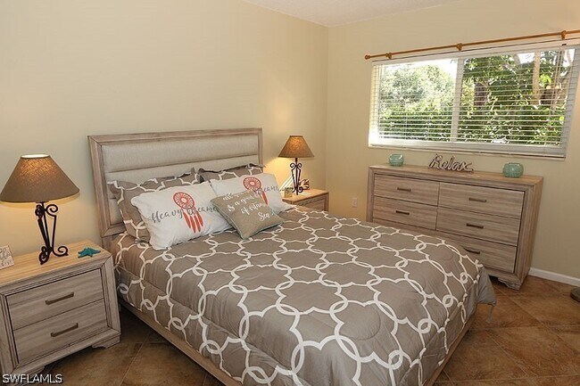 Photo - 820 Ketch Dr Unit 2