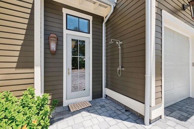 215 Buddy St