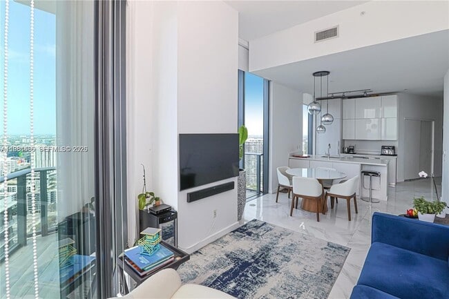 Photo - 501 NE 31st St Unit 4008