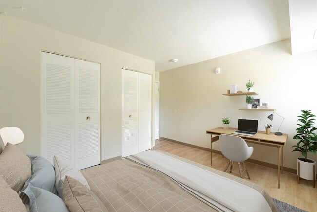 Photo - Franklin Manor Apartments