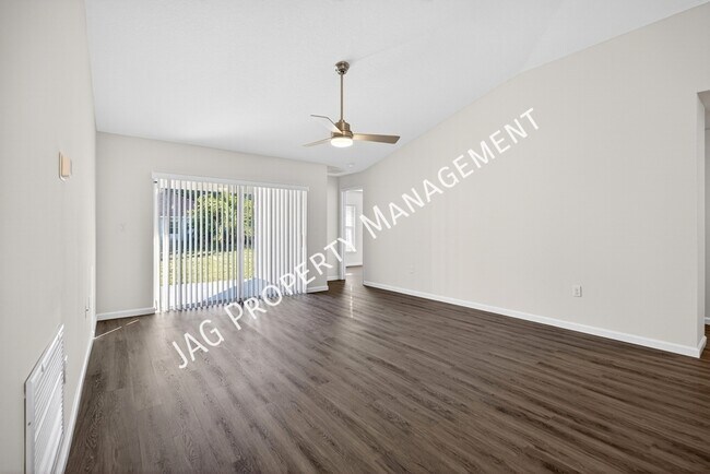 Photo - 1401 Degroodt Rd SW