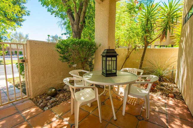 28859 Desert Princess Dr