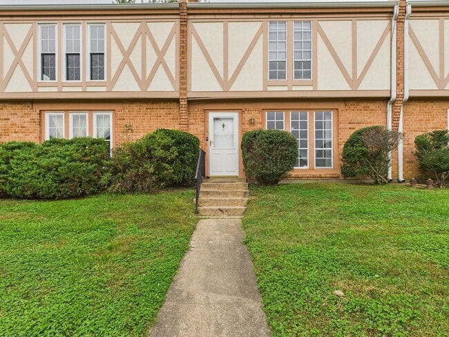 Photo - 783 Pleasant St