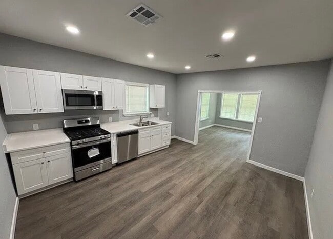 Photo - 1511 Gurley Ave