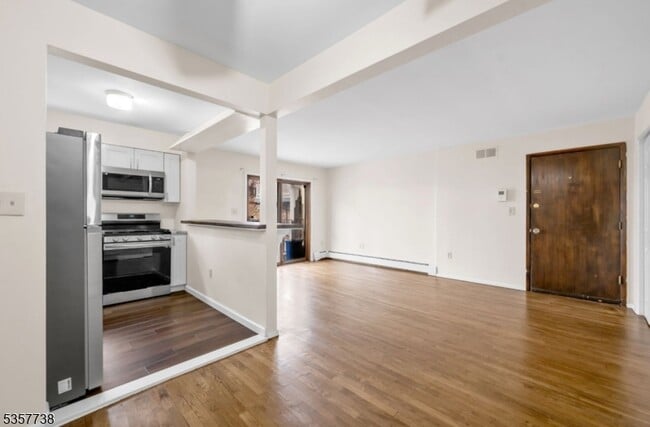 Photo - 349 Gorge Rd