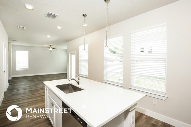 Photo - 816 E Voorhis Ave