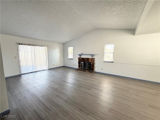 Photo - 5876 Filmore Ave