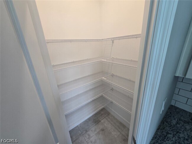 Photo - 3207 68th St W