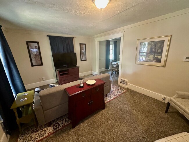 Photo - 2157 10th St SW