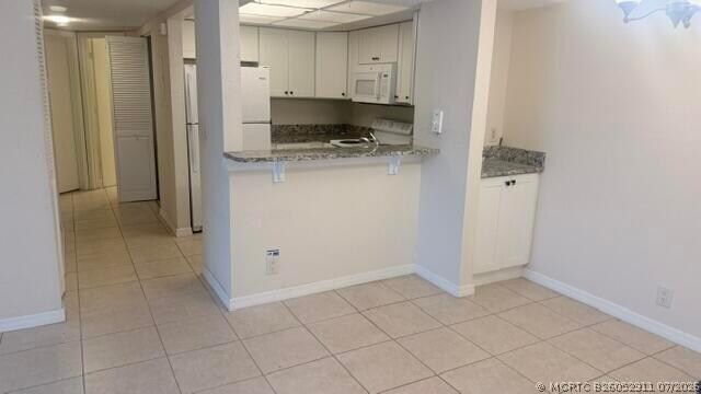 Photo - 1520 SE Royal Green Cir Unit 206