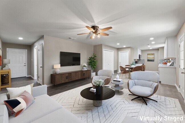 Photo - 1301 Barrington Dr