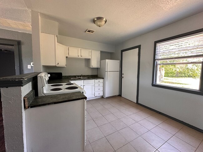Photo - 2805 NW 19th St