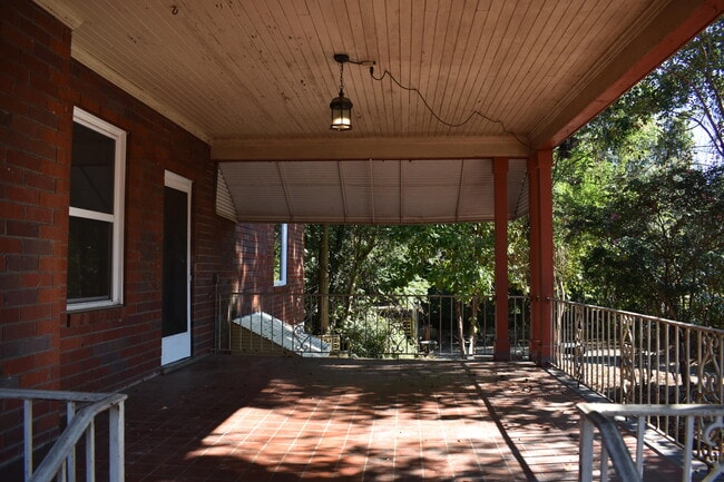 Photo - 804 Hickman Rd