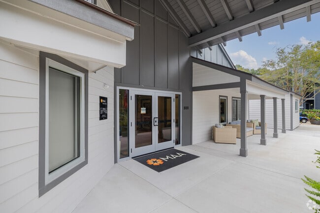 Leasing Office