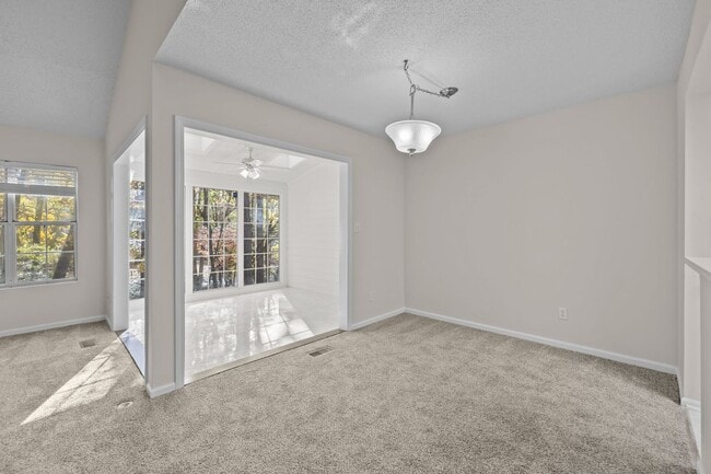 Photo - 9024 St Thomas Ln