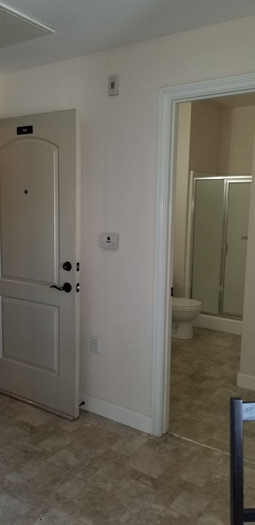 115 E 3rd St Unidad 1 Bedroom 1 Bath