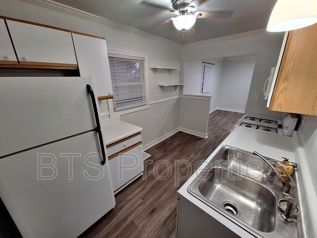 Photo - 921 W Purtscher Dr