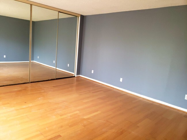 Photo - 1440 N Lawnwood Cir