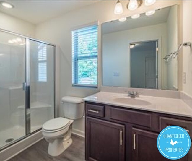 Photo - 10 Rochambeau Ct