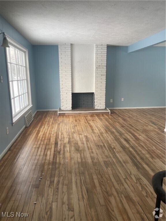 Building Photo - 3822 E 146th St Rental