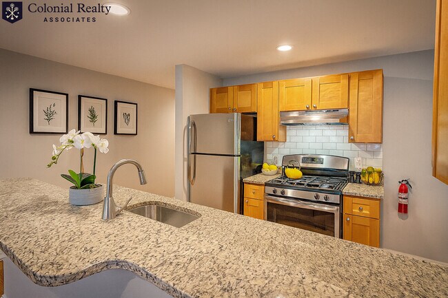 Photo - 328 St Paul St Unit 4