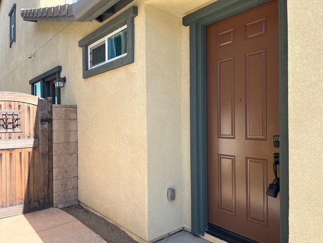 Building Photo - Murrieta 1 Bedroom Casita with Private entrance