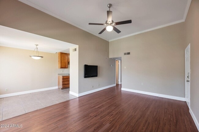 Photo - 3600 Hayden Rd Unidad 2814