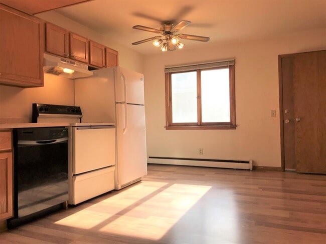 Photo - 614 Femrite Dr