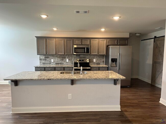 Photo - 137 Worchester Cir