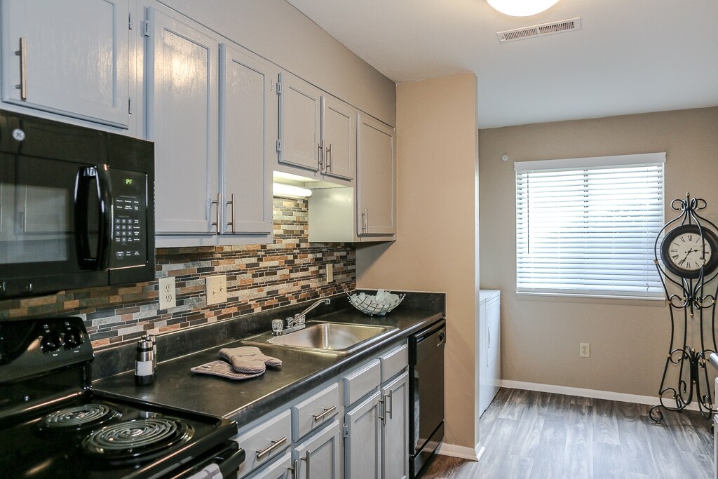 The Pines Of Roanoke Apartments For Rent In Roanoke Va Forrent Com