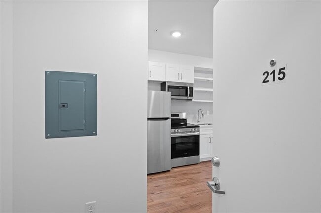Photo - 456 Flat Shoals Ave SE Unidad 215