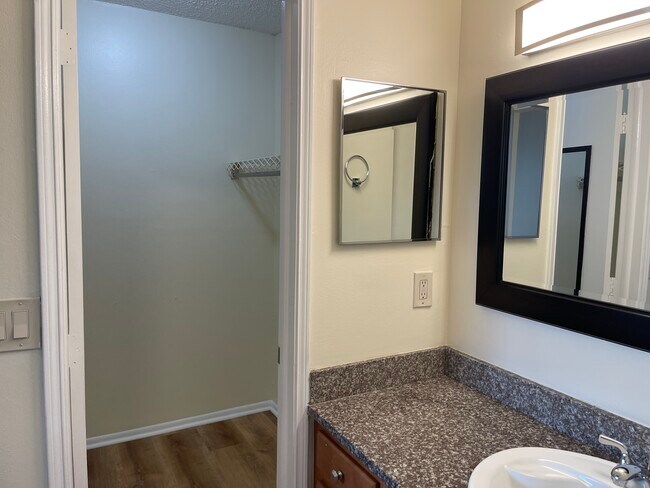 Photo - 9461 Evergreen Pl Unidad Evergreen