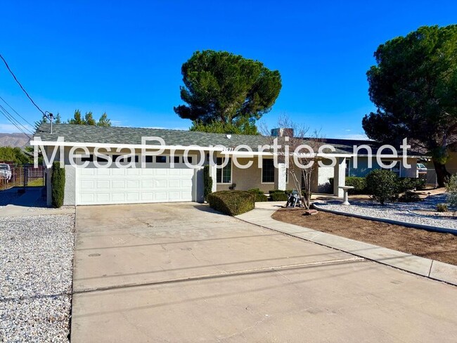 Photo - 7095 Lyons Ave