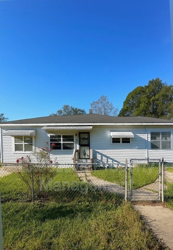 Building Photo - 7417 Belgium Ave