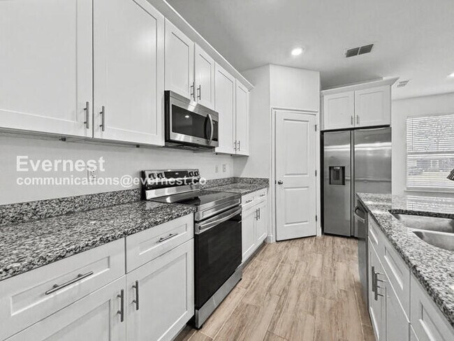 Photo - 6750 Midland Dr