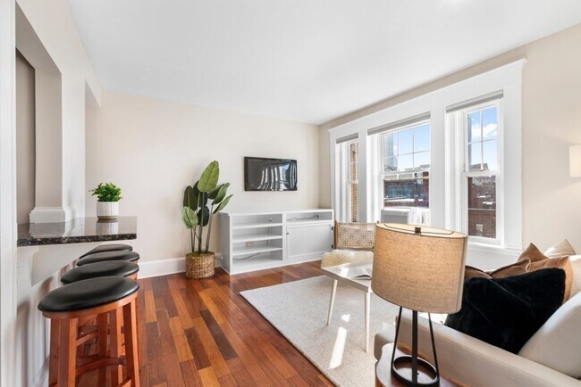 Photo - 520 Beacon St Unit 6C