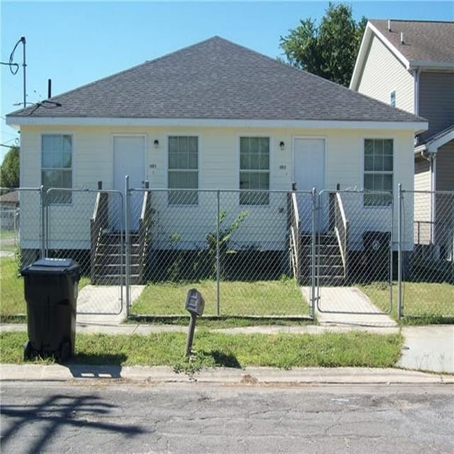 Photo - 4900 Pecan St Unidad 4900