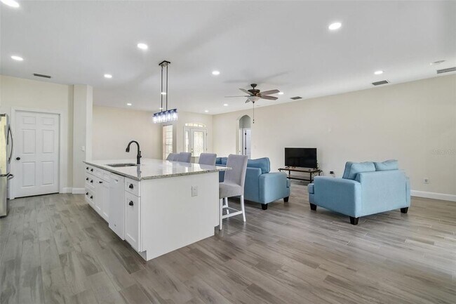 Photo - 3311 Stonebridge Trail