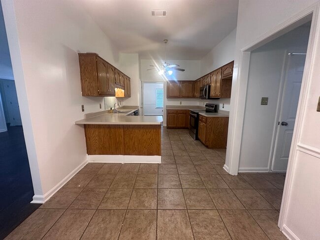 Photo - 8305 Crimson Creek Dr