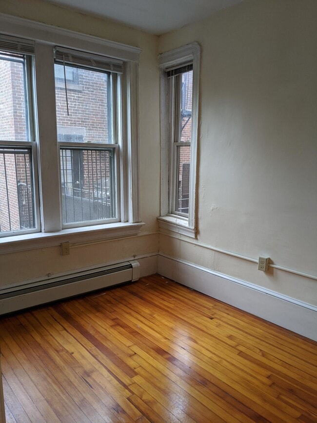 Photo - 79 Phillips St Unit 2