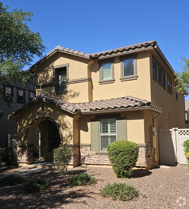 Building Photo - 995 S Cheshire Ln Rental