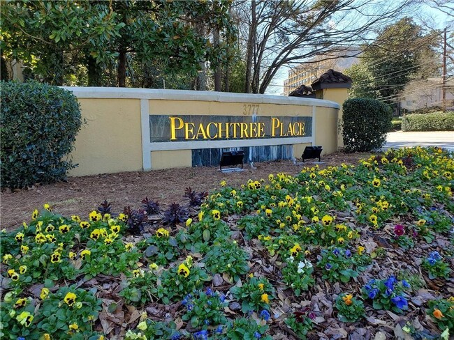 Photo - 3777 Peachtree Rd Condo Unit 822